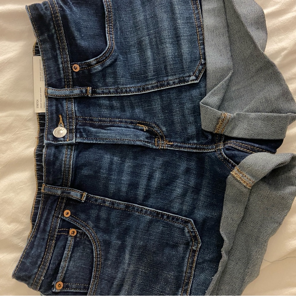 American Eagle Shorts - Picture 3 of 7